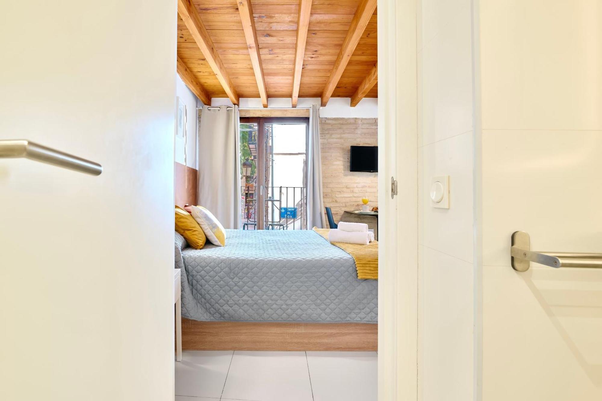 Apartamento De Diseno En La Plaza Del Carmen F1 Валенсия Экстерьер фото