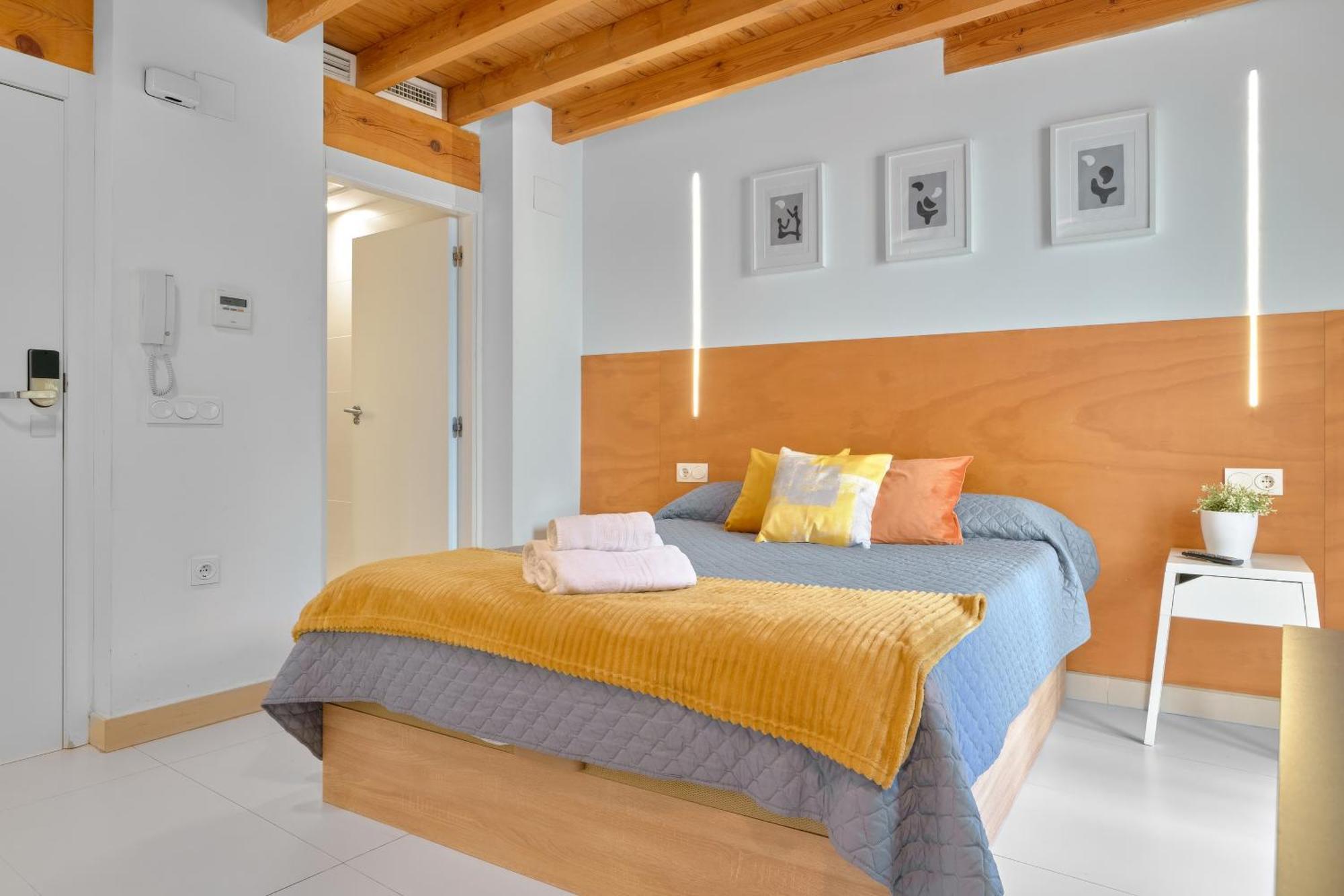 Apartamento De Diseno En La Plaza Del Carmen F1 Валенсия Экстерьер фото