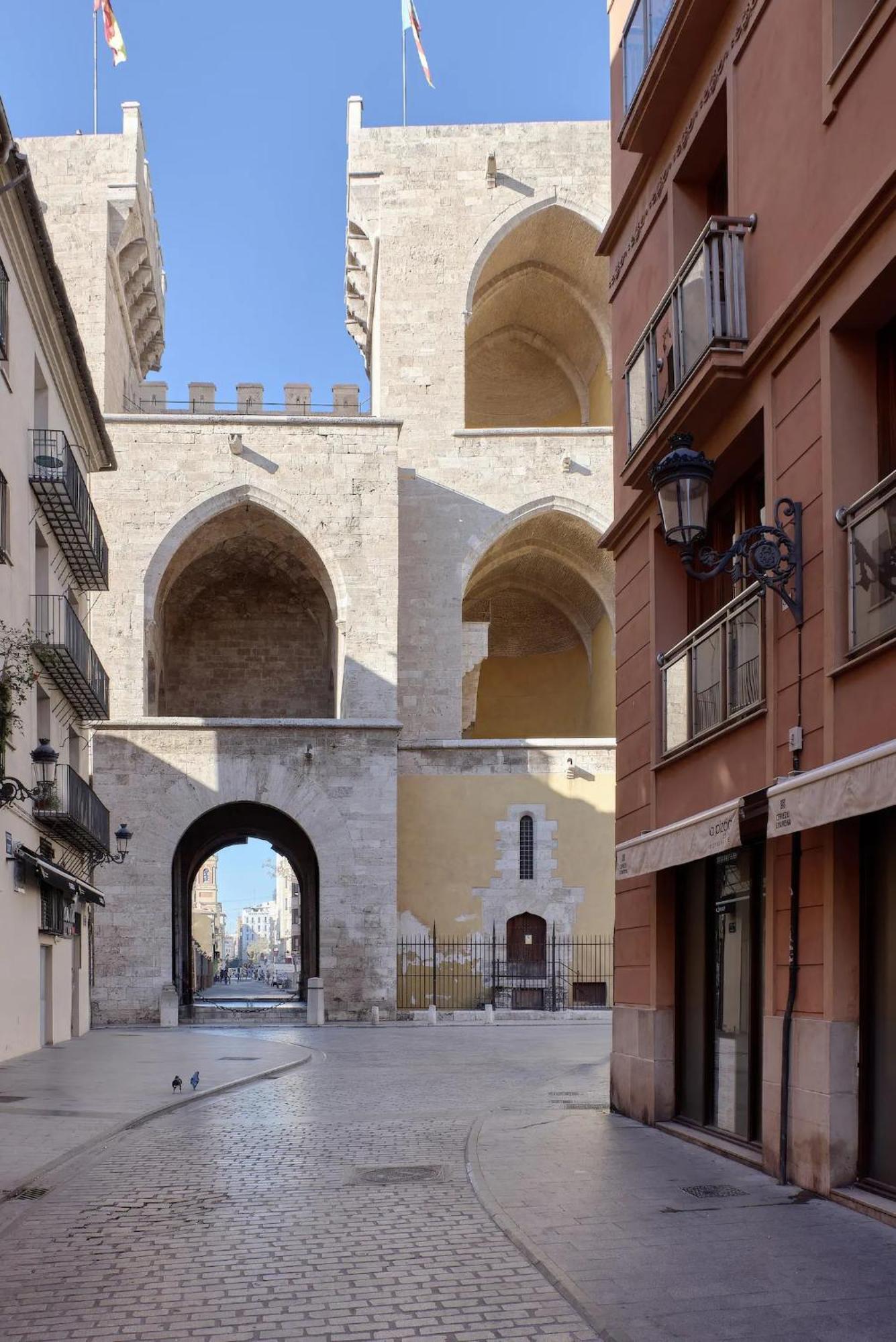 Apartamento De Diseno En La Plaza Del Carmen F1 Валенсия Экстерьер фото